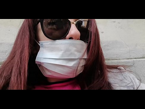❤️ Nicoletta rächt sich an ihrem Nachbarn und pinkelt in seine Garage (Special Covid19 Italian Quarantine) ❌ Fucking video bei uns de.watchhentai.ru ❌❤