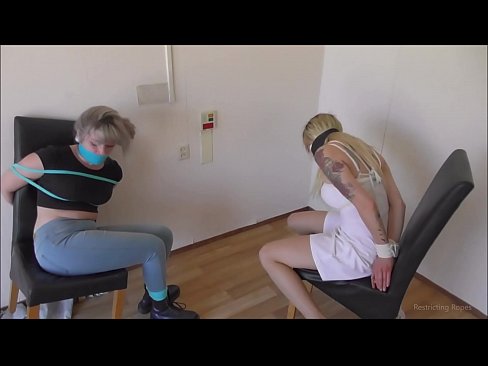 ❤️ Süchtig / gefesselt und geknebelt / Jungfrau in Nöten ❌ Fucking video bei uns de.watchhentai.ru ❌❤